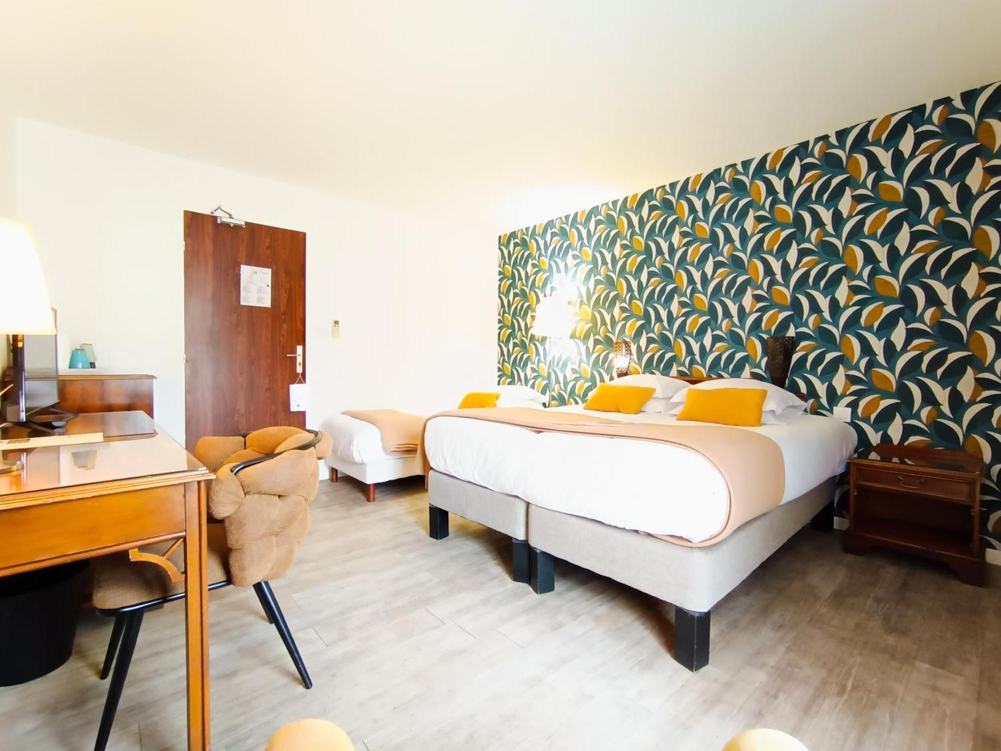 Hotel Des Tuileries Nimes Bagian luar foto