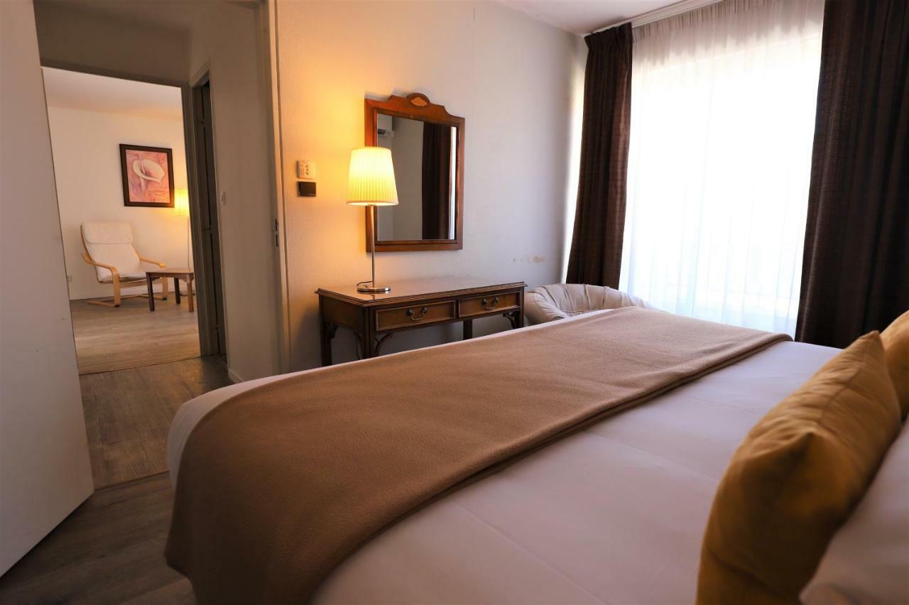 Hotel Des Tuileries Nimes Bagian luar foto